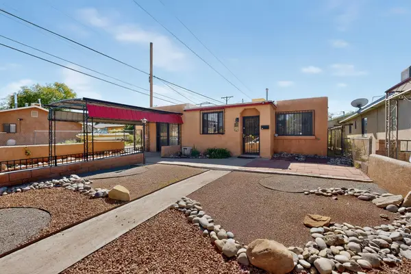 406 Smith Avenue Se, Albuquerque, NM 87102