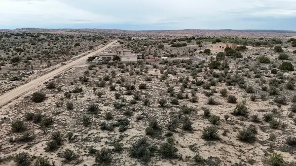 3909 Hanley Road Ne, Rio Rancho, NM 87144