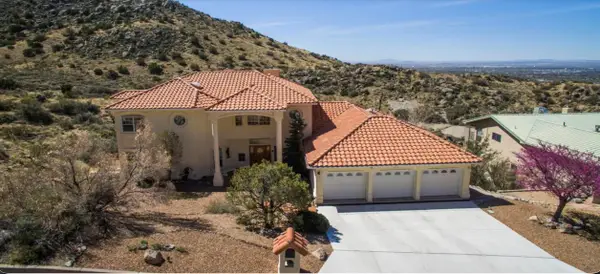 13516 Deer Trail Place Ne, Albuquerque, NM 87111