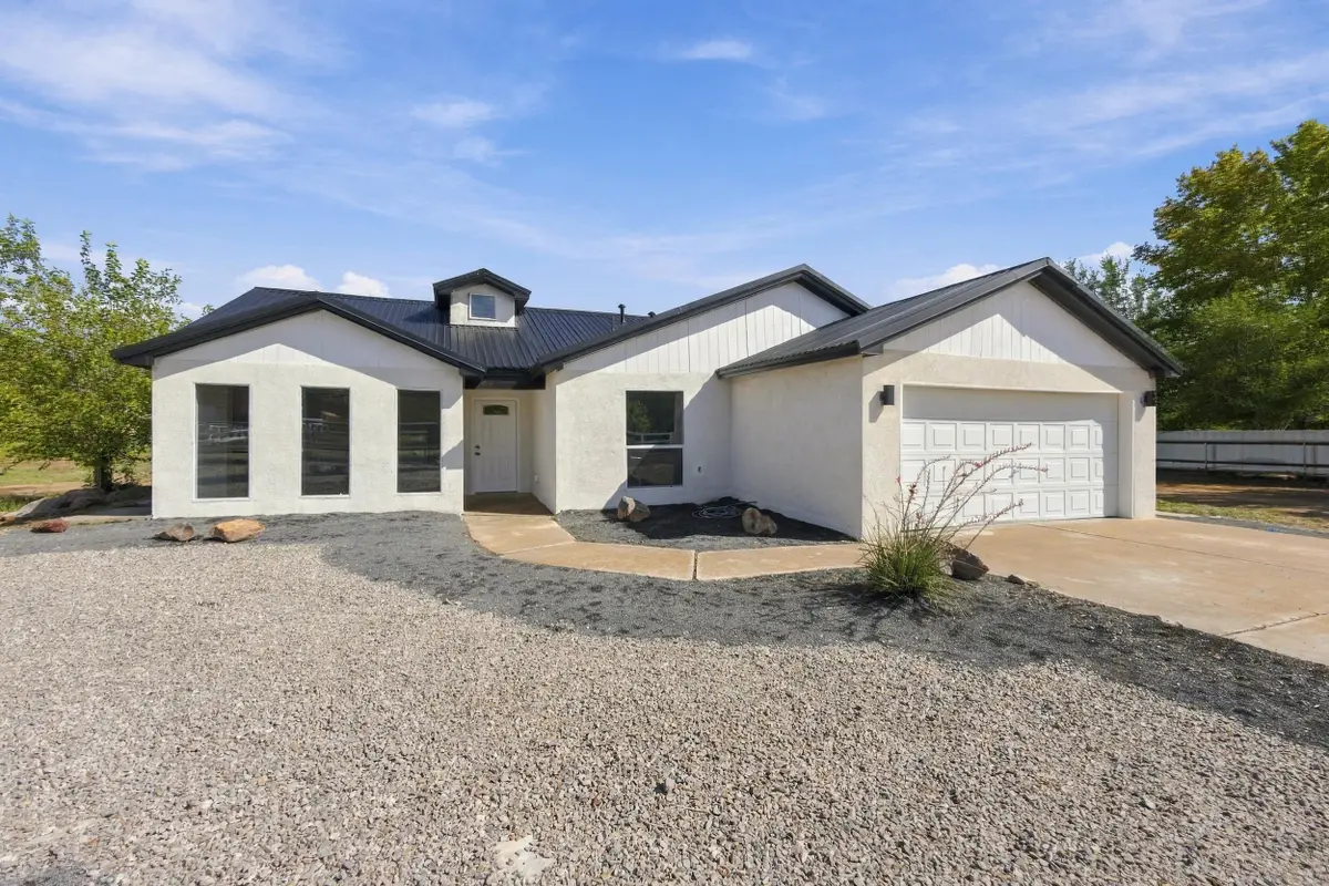 15 Omar Road, Los Lunas, NM 87031 - #1