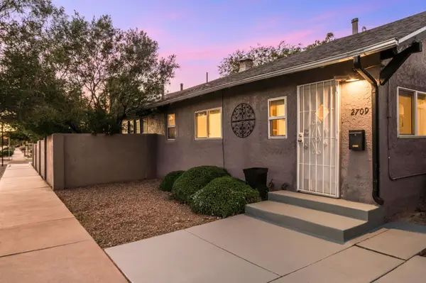 124 Princeton Drive Se, Albuquerque, NM 87106