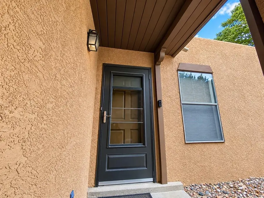 2838 N Paseo De Los Pueblos Ne #APT 6, Santa Fe, NM 87507 - #3