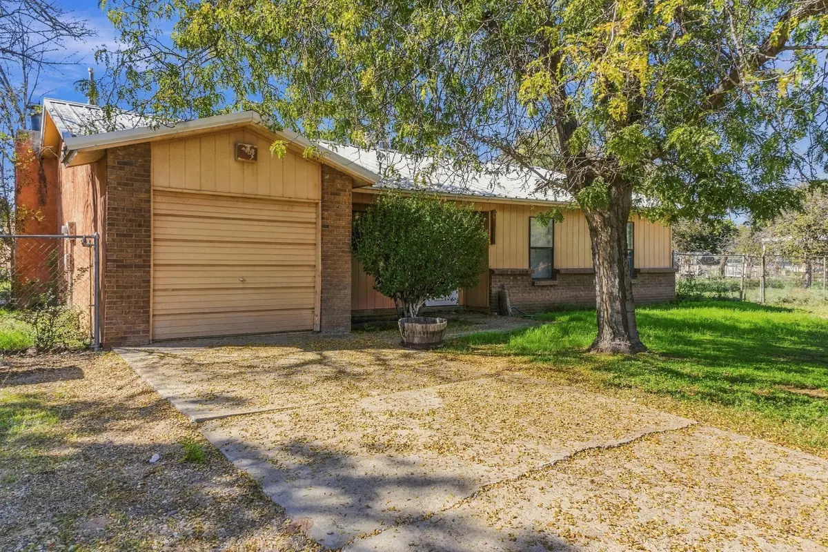 2010 El Dorado Loop, Bosque Farms, NM 87068 - #1