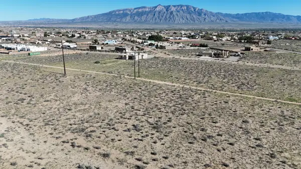 2008-2012 Teak Road Ne, Rio Rancho, NM 87144