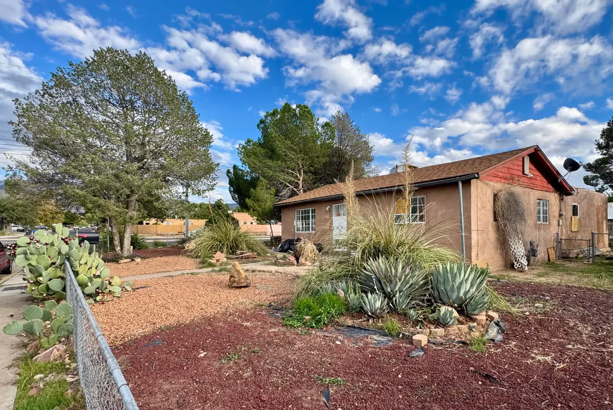 9612 Woodland Avenue Ne, Albuquerque, NM 87112 - #1