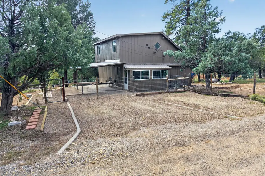 16 Thunderbird Lane, Tijeras, NM 87059 - #2