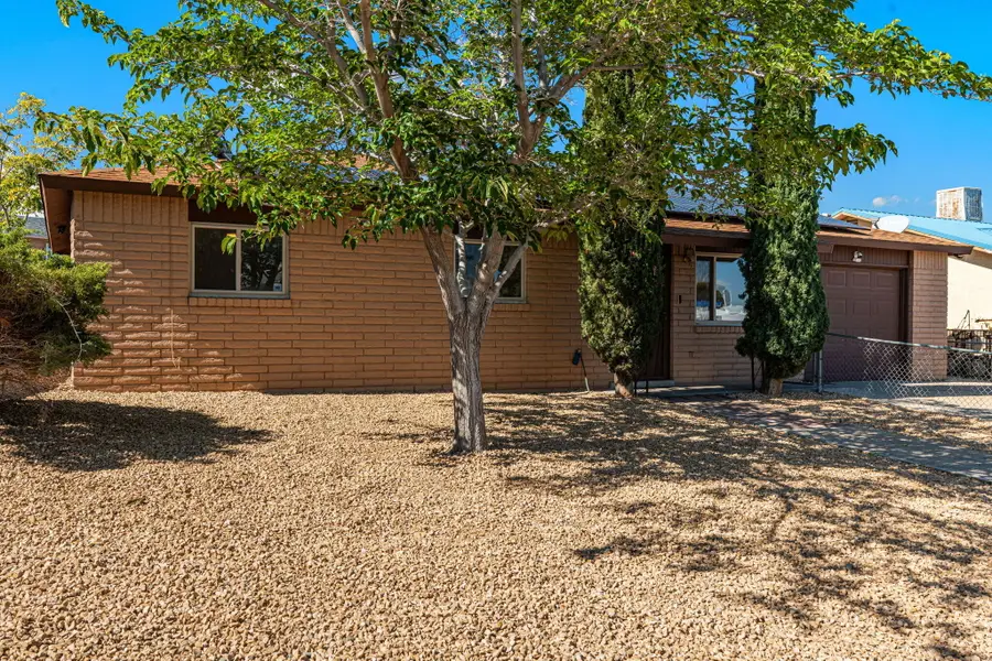 1861 Tovar Place Sw, Albuquerque, NM 87121 - #2