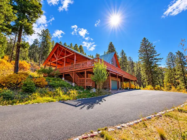 586 Los Griegos Road, Jemez Springs, NM 87025