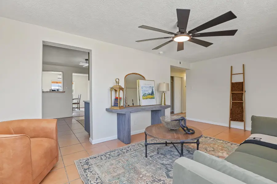 5110 Cherokee Road Ne, Albuquerque, NM 87110 - #3
