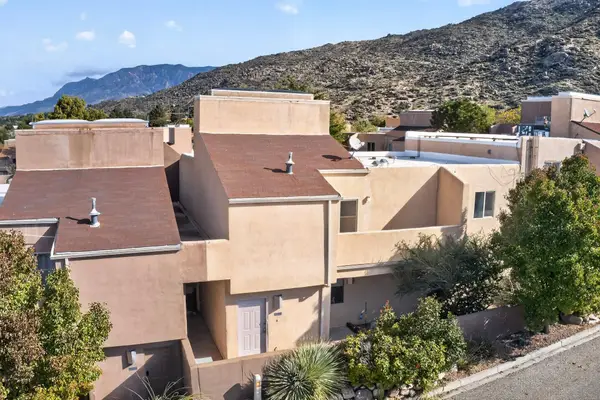 13250 Candelaria Road Ne, Albuquerque, NM 87112