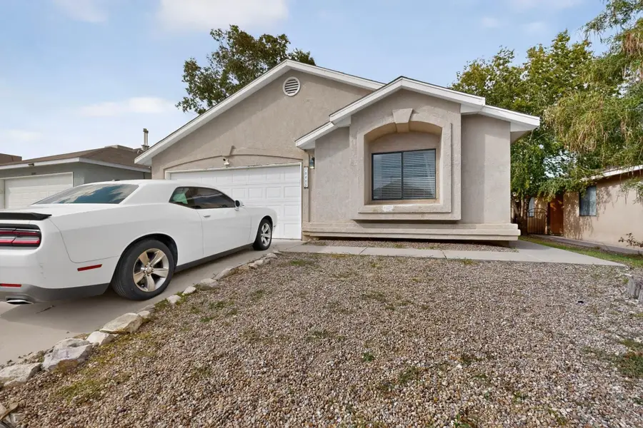 10405 Guthrie Avenue Sw, Albuquerque, NM 87121 - #3