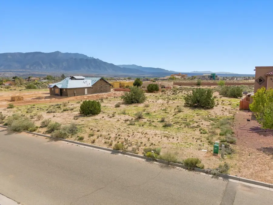 7220 Nagoya Road Ne, Rio Rancho, NM 87144 - #3
