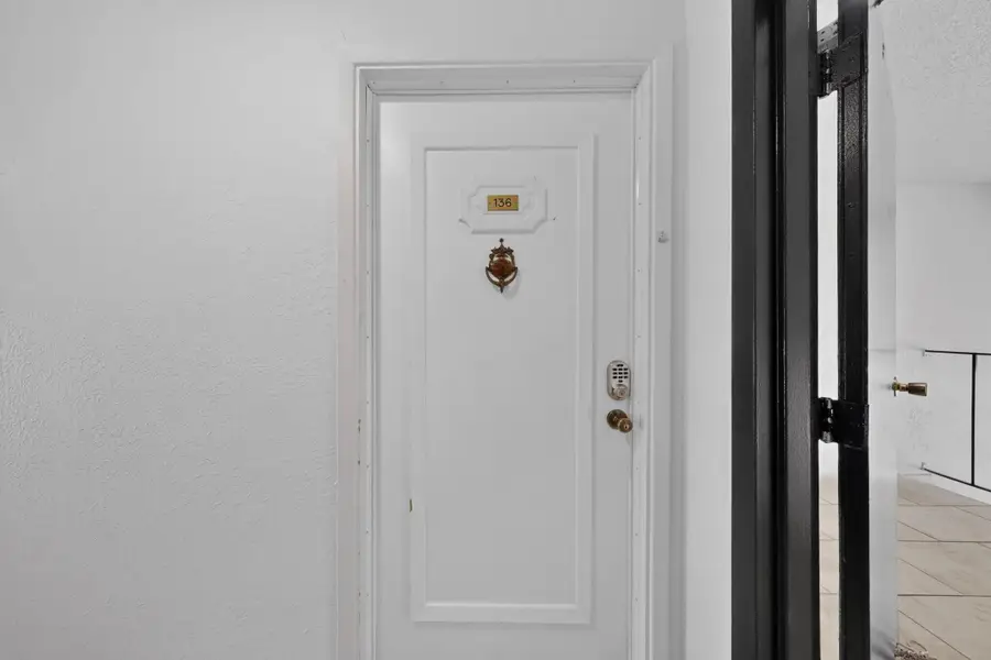 3825 Montgomery Boulevard Ne #APT 136, Albuquerque, NM 87109 - #3