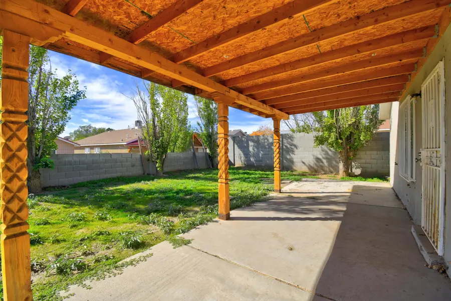 8700 Spotted Pony Avenue Sw, Albuquerque, NM 87121 - #2