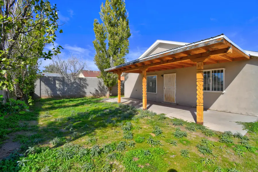 8700 Spotted Pony Avenue Sw, Albuquerque, NM 87121 - #3