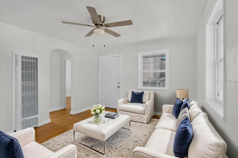 423 Alcazar Street Ne, Albuquerque, NM 87108 - #2