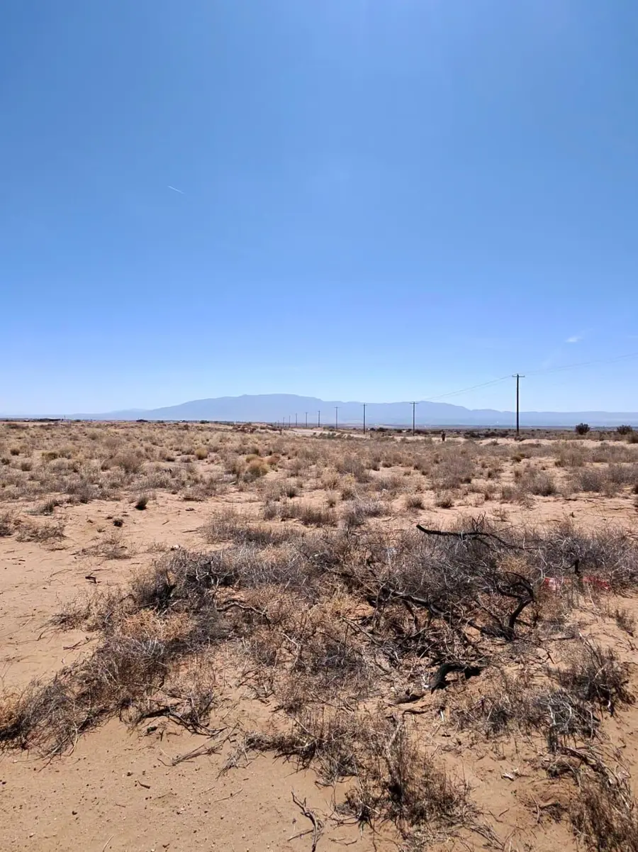 1002 S 38th Street Sw, Rio Rancho, NM 87124 - #2