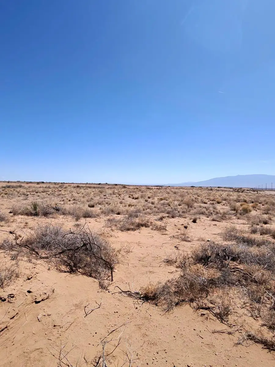 1002 S 38th Street Sw, Rio Rancho, NM 87124 - #3