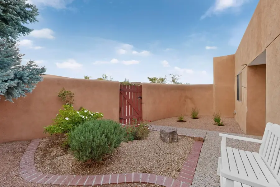 4 Mill Road Nw, Albuquerque, NM 87120 - #3