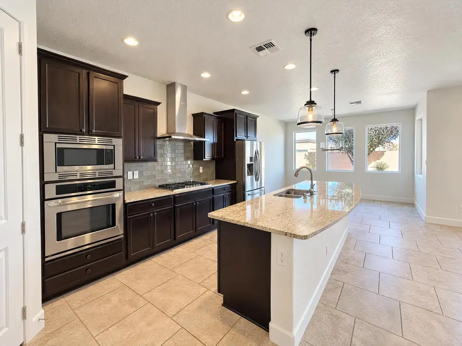 2640 Vista Manzano Loop Ne, Rio Rancho, NM 87144 - #2