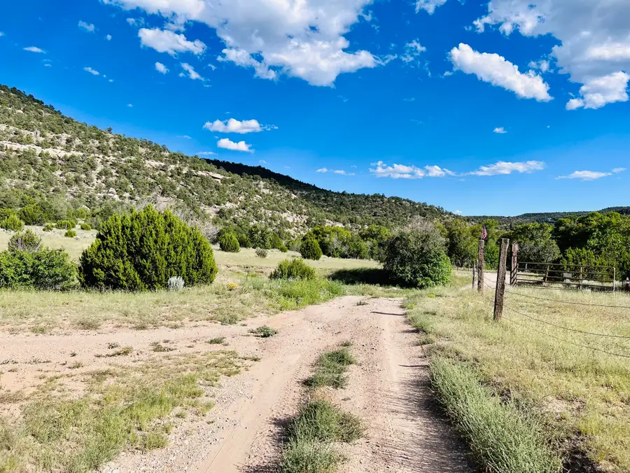 642 Co Rd B43b, Ilfeld, NM 87538 - Image #3