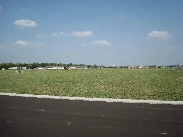 704 Elizabeth St, Marshall, MN 56258 - Image #1