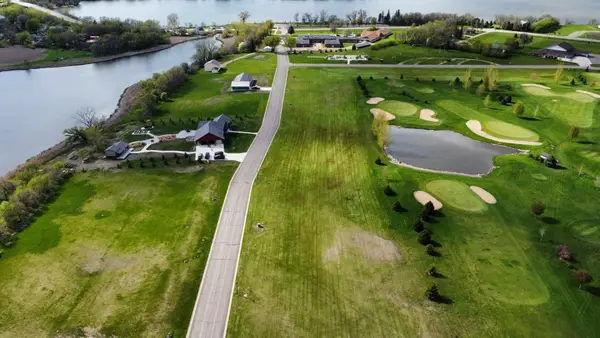 2031 Eastbay Ave, Balaton, MN 56115