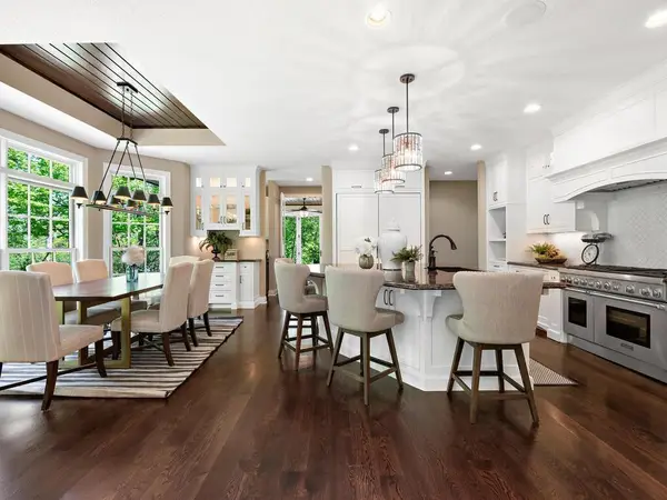 1516 Brightwood Drive, Minnetonka, MN 55391