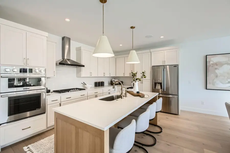 5615 Buffington Lane, Shorewood, MN 55331 - Image #2