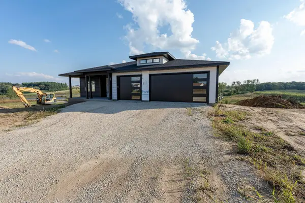 4904 Noble Drive Nw, Rochester, MN 55901