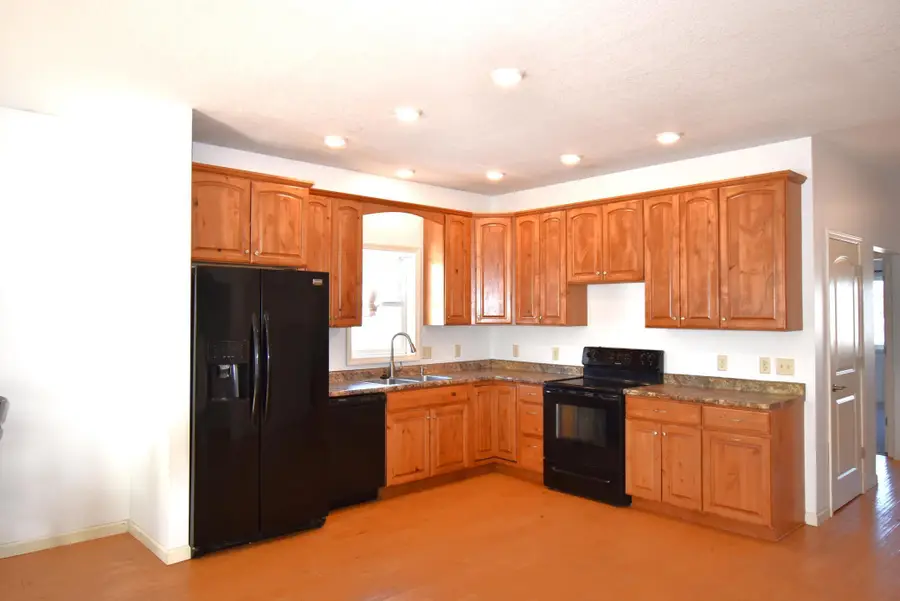 205 6th Avenue Sw, Warroad, MN 56763 - #2