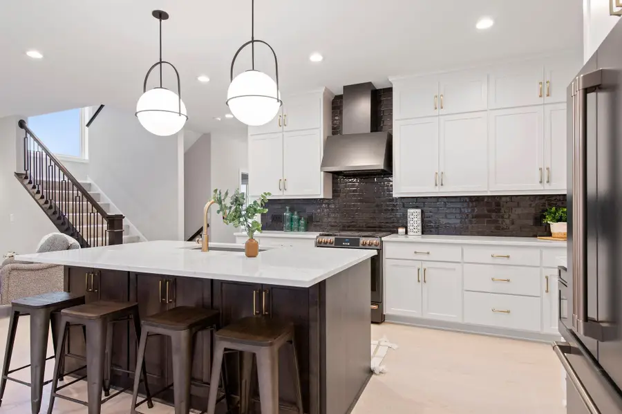 636 Parkside Court, Eagan, MN 55123 - Image #2