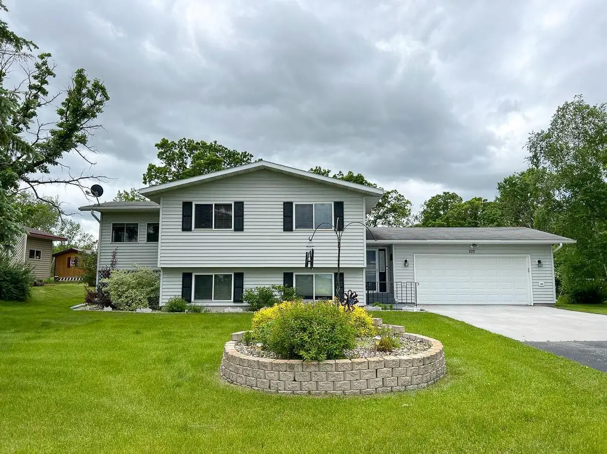 107 Harding Street S, Karlstad, MN 56732 - #1