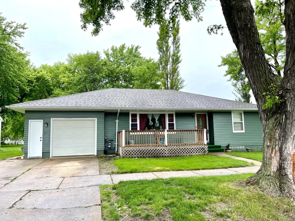 327 Dover Street, Worthington, MN 56187 - Image #1