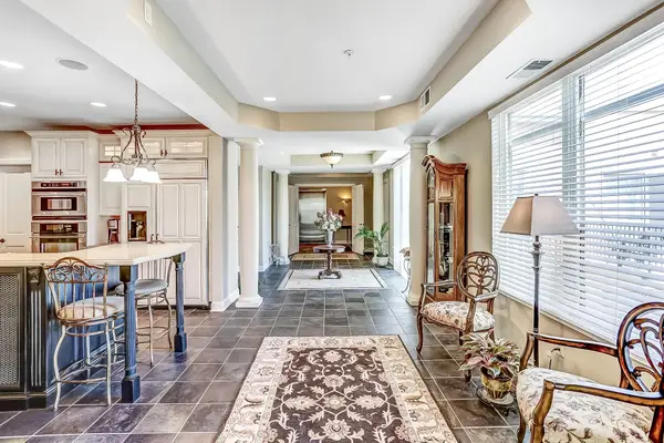 1070 Grandview Court Ne #405, Columbia Heights, MN 55421