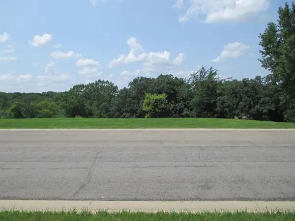 137 Savannah Heights Boulevard, Lynd, MN 56157