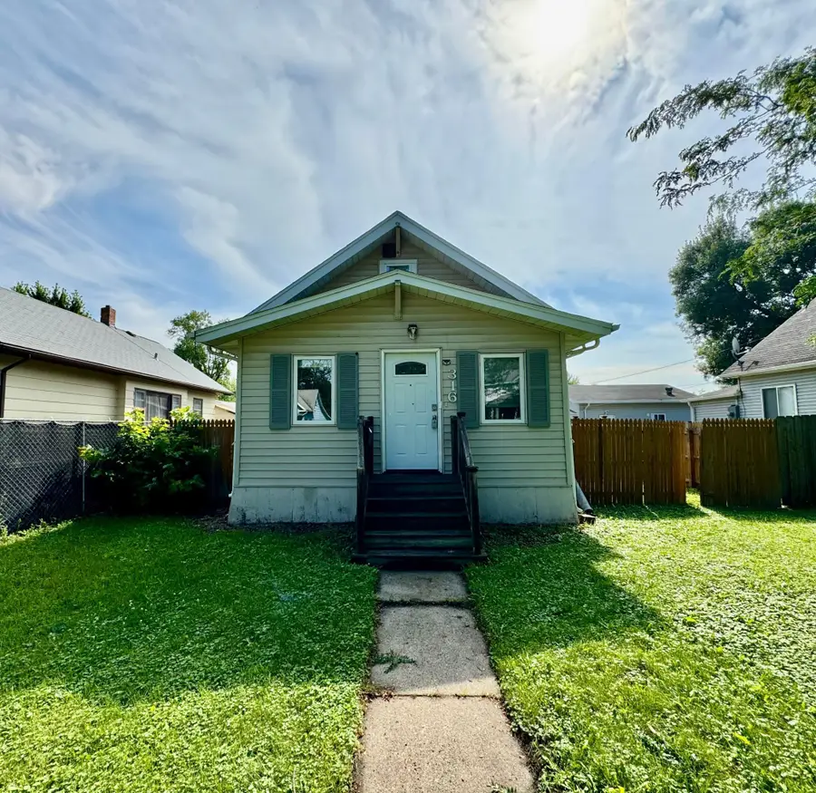 316 10th Street N, Breckenridge, MN 56520 - Image #2