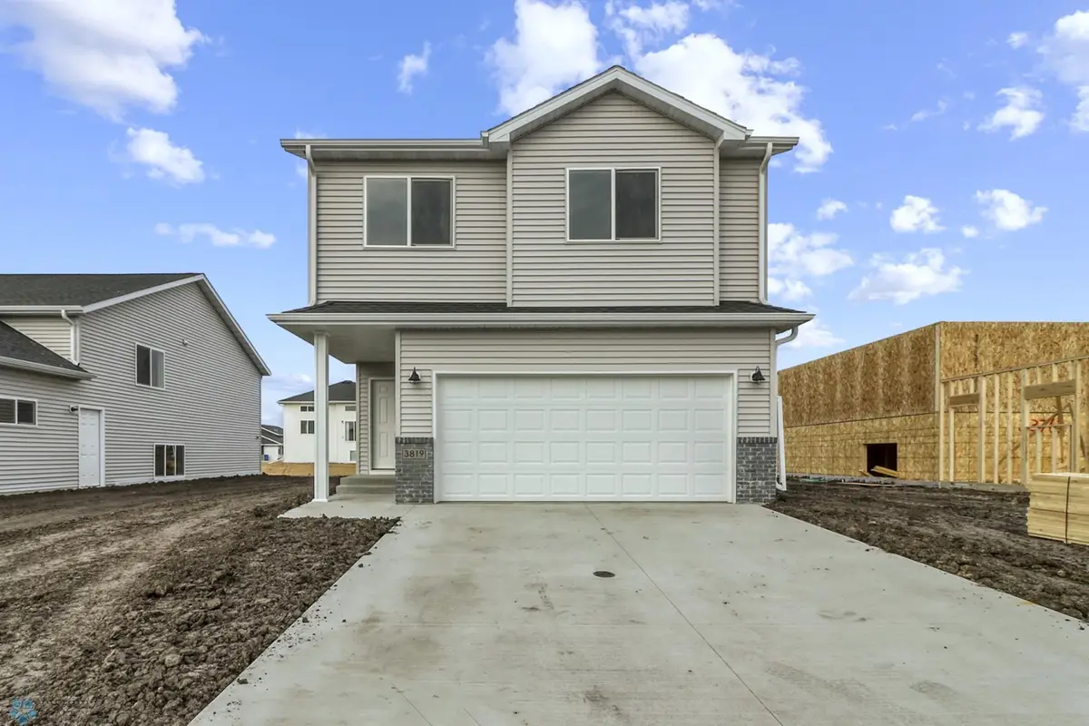 3819 19th Street S, Moorhead, MN 56560 - Image #1