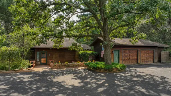 1121 E Lowes Creek Road, Eau Claire, WI 54701