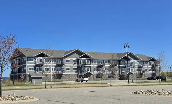 715 Lake Shore Drive Ne #104, Bemidji, MN 56601