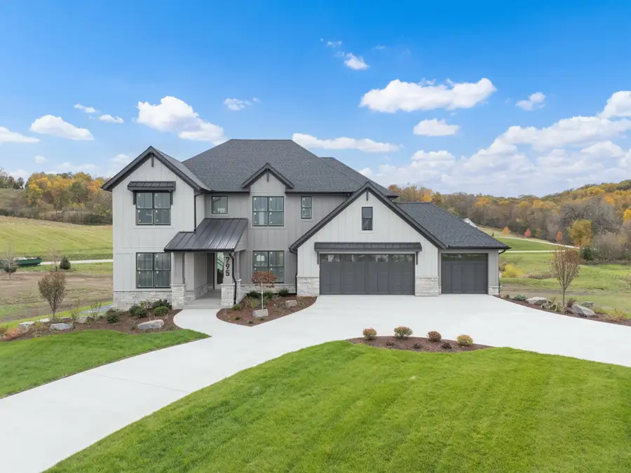 795 Irvin Lane Sw, Rochester Township, MN 55902 - Image #2