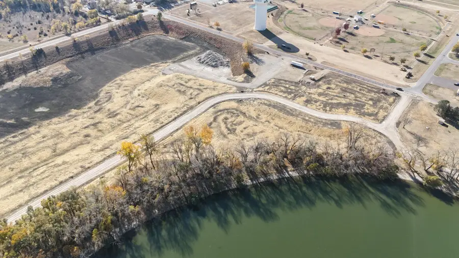 16 Cottonwood Lake Boulevard, Windom, MN 56101 - Image #3