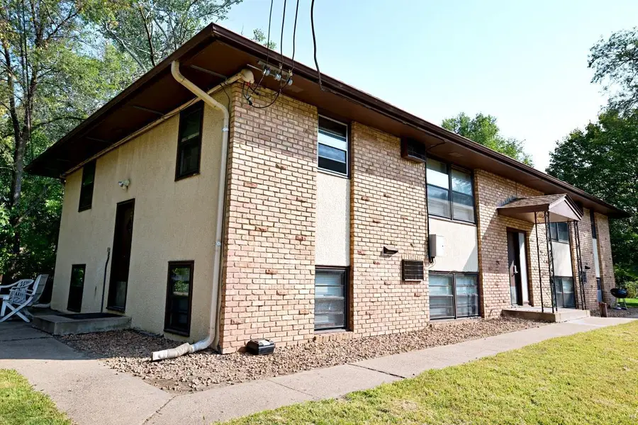 4811 Lakeview Avenue N, Brooklyn Center, MN 55429 - Image #3