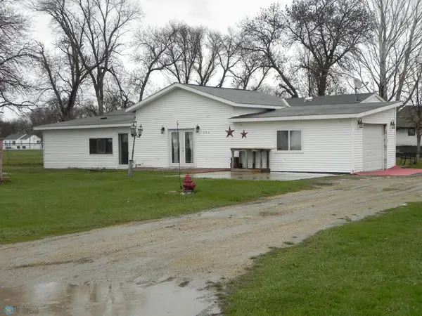 106 2nd Avenue N, Mooreton, ND 58061