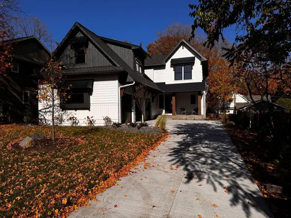 641 Park Street E, Wayzata, MN 55391