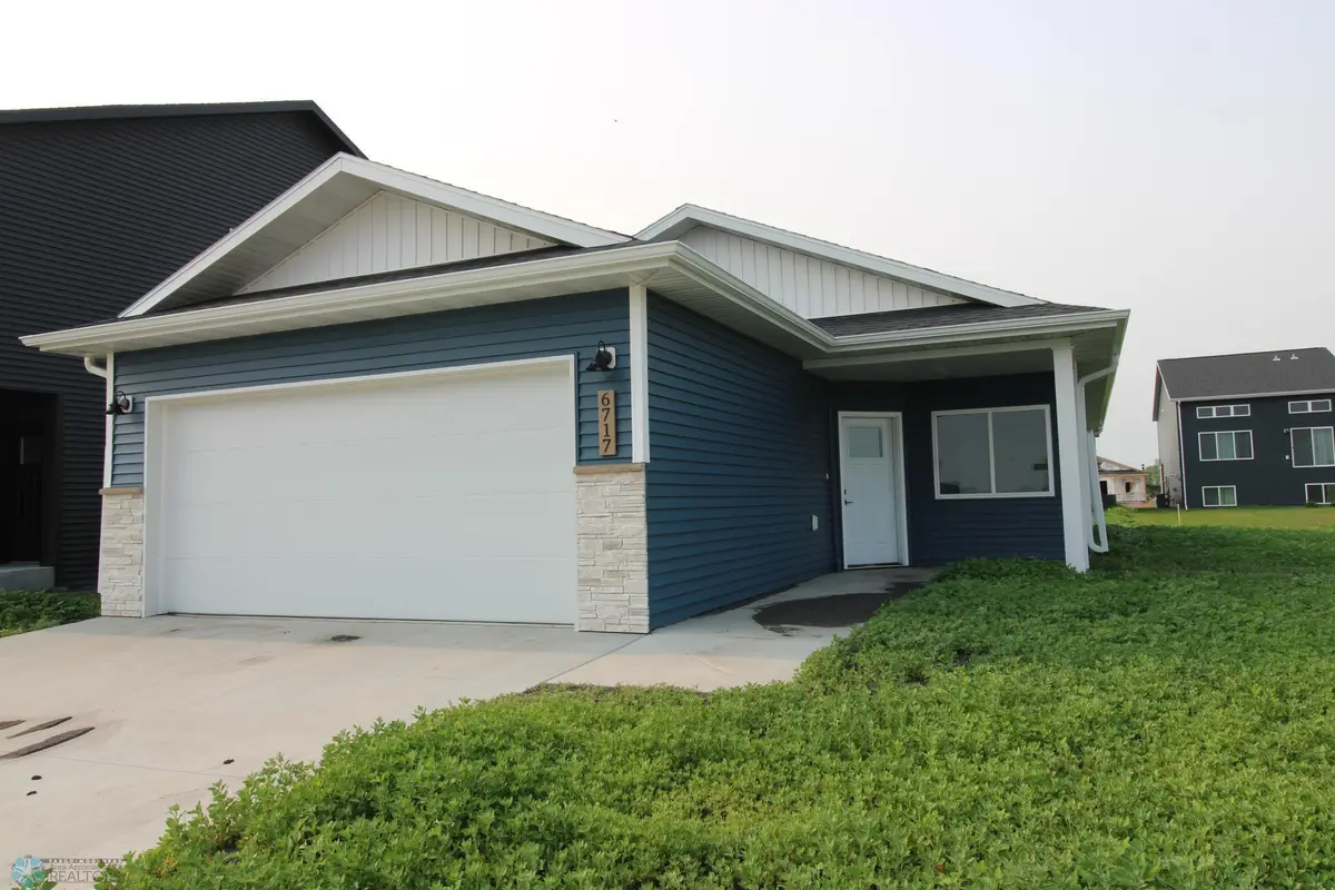 3743 33rd Street S, Moorhead, MN 56560 - Image #1