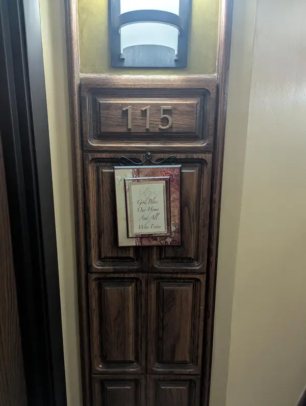 10451 Greenbrier Road #115, Minnetonka, MN 55305