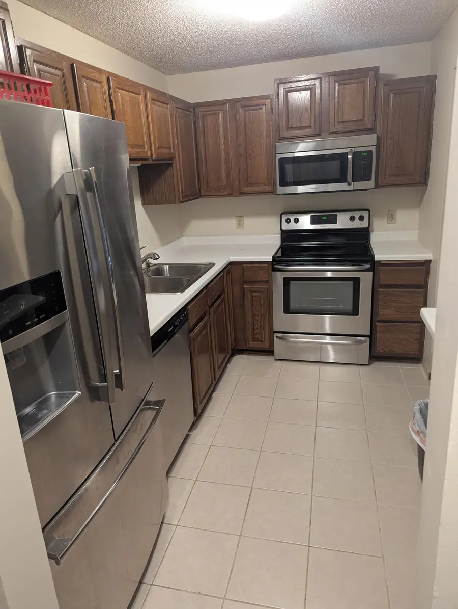 10451 Greenbrier Road #115, Minnetonka, MN 55305 - Image #2