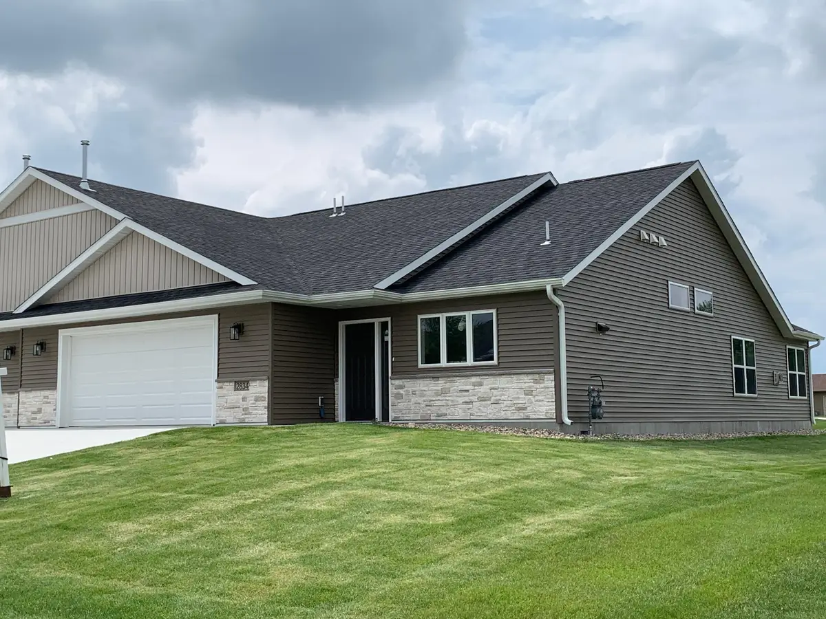 2834 Meadowview Lane Ne, Owatonna, MN 55060 - Image #1