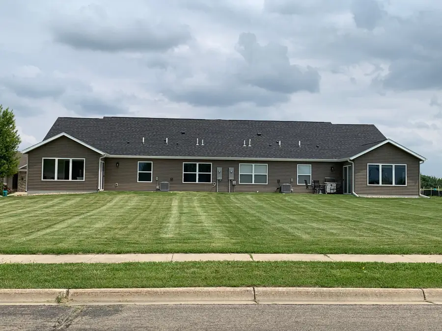 2834 Meadowview Lane Ne, Owatonna, MN 55060 - Image #3